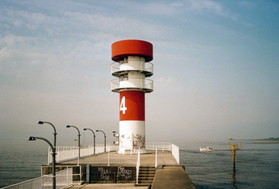 pier 4 lighthouse Brunsbüttel