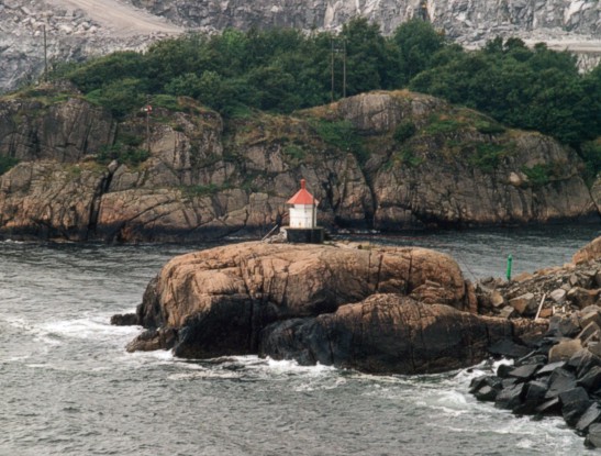 lighthouse Alterodden ("Lille Prestskjær - lille fyr")