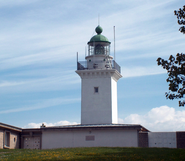 lighthouse Ver-sur-Mer