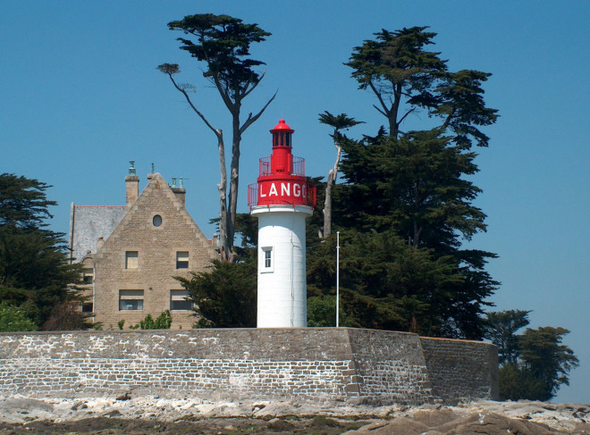 lighthouse Langoz