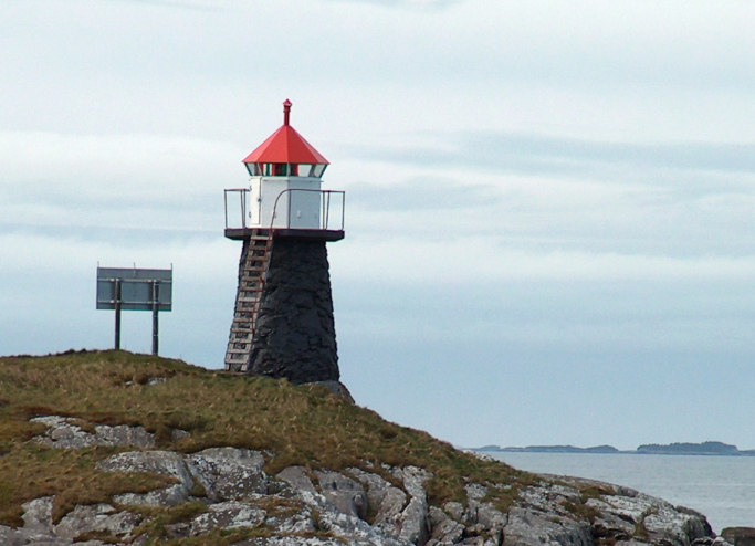 lighthouse Fedjefjorden