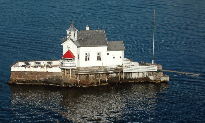 lighthouse Dyna